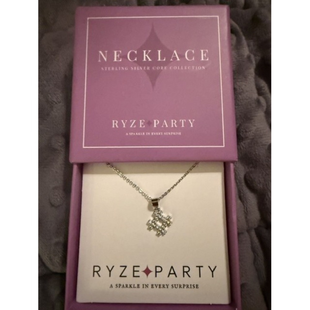 Ryze Party White Frost CZ Sterling Silver Necklace N4-1471 Geometric Pendant